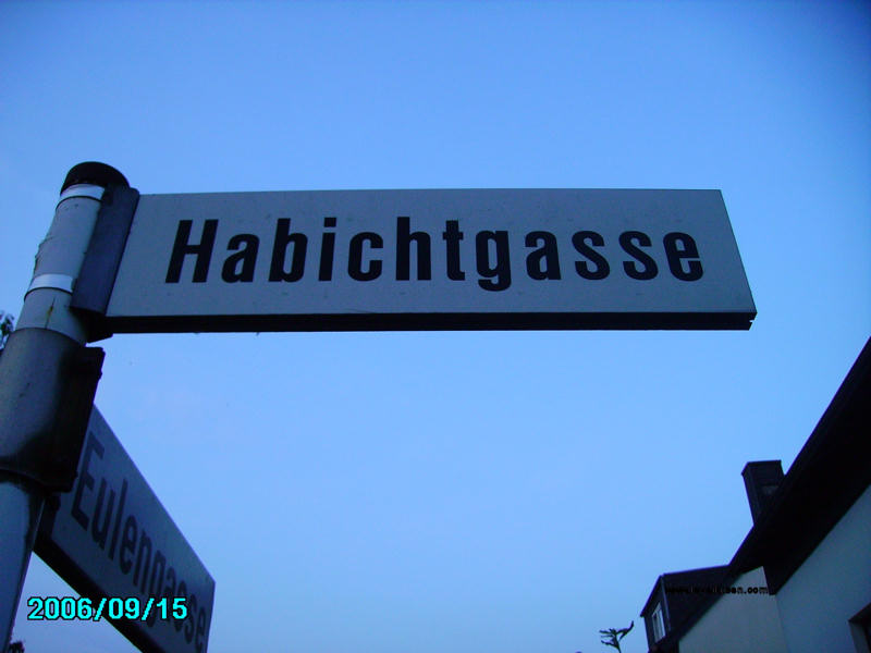 Foto der Habichtgasse: Straßenschild Habichtstraße