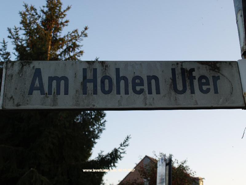 Foto der Am Hohen Ufer: Straßenschild Am Hohen Ufer