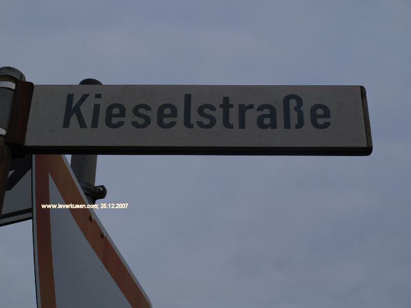 Foto der Kieselstr.: Straßenschild Kieselstr.