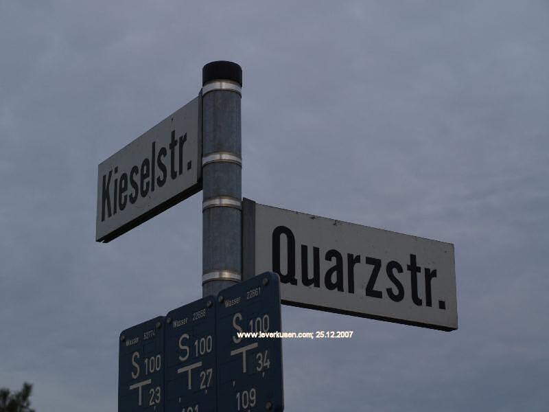 Foto der Quarzstr.: Straßenschild Quarzstr.