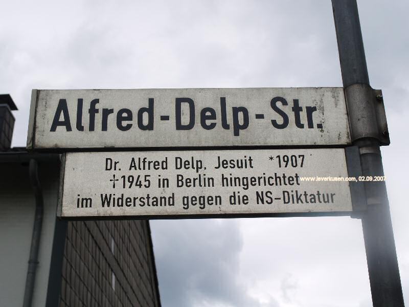 Foto der Alfred-Delp-Str.: Straßenschild Alfred-Delp-Str.