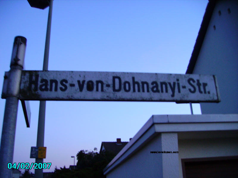 Foto der Hans-von-Dohnanyi-Str.: Straßenschild Hans-von-Dohnanyi-Straße