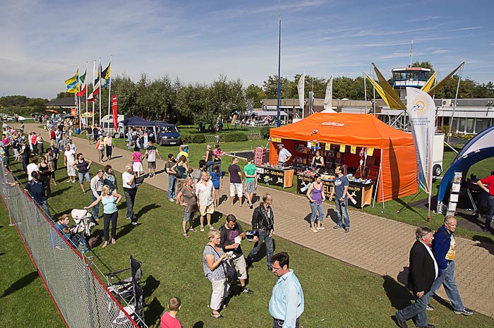 Legendäres Flugzeug über Leverkusen: Mit der „Limousine der Lüfte“ ab Kurtekotten in die Vergangenheit