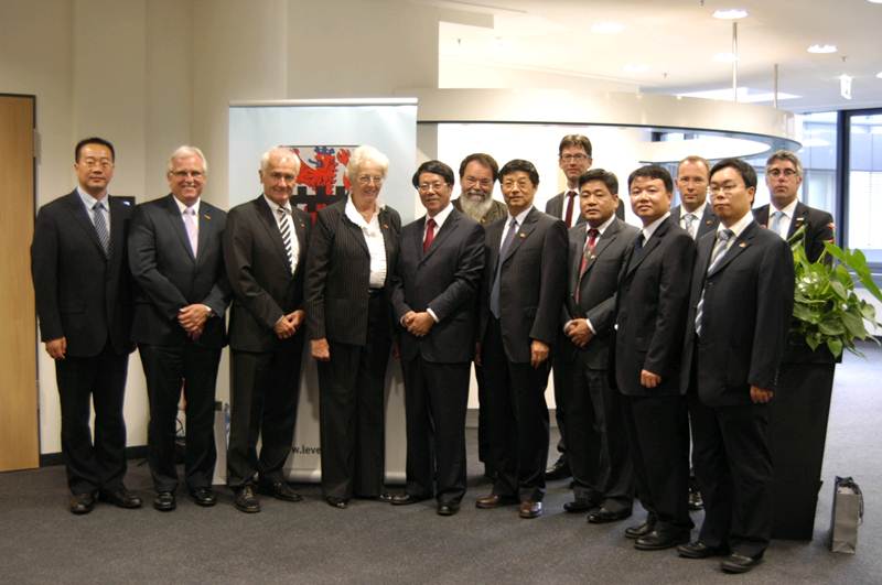 Chinesische Delegation zu Besuch in Leverkusen