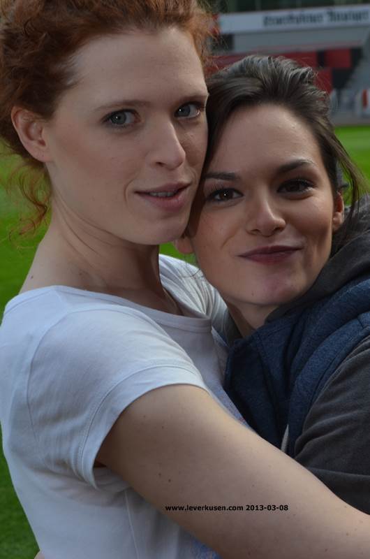Janina Isabell Batoly und Diane Willems