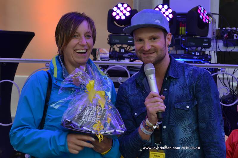 Gewinnerin mit Thomas Wagner