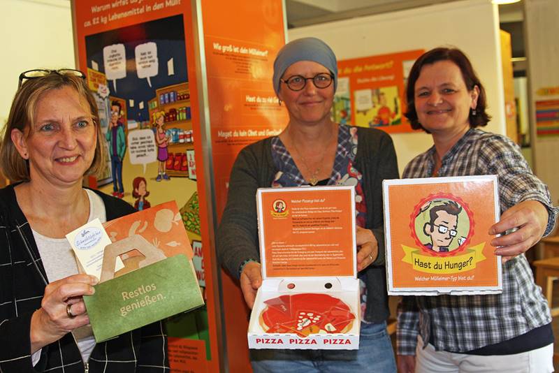 Merkel, Ute Pfeiffer-Frohnert und Marianne Ackermann