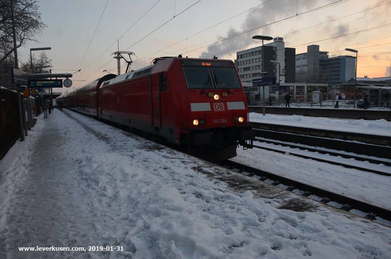 Leverkusen, Bild Bahnhof im Schnee
