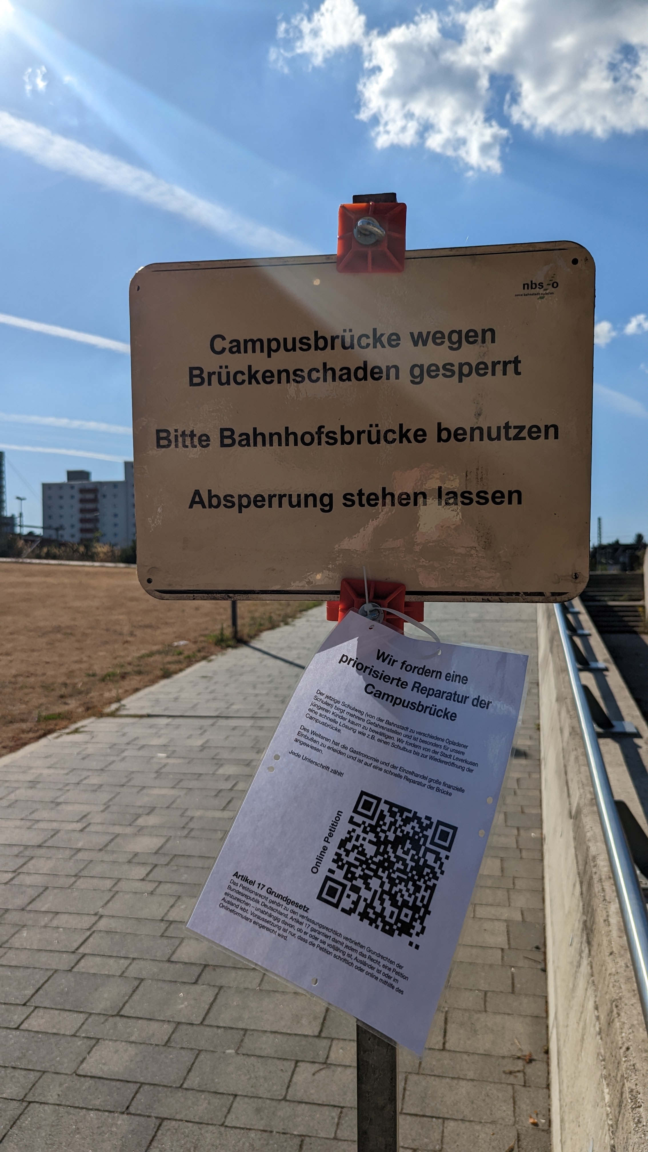 Campusbrücke Opladen in der neuen Bahnstadt gesperrt