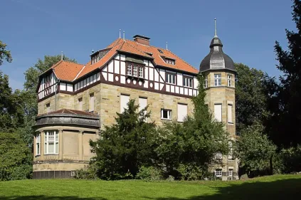 Tagesfahrt nach Aachen: Auf den Spuren von Freiheit, Stadt und Gesellschaft