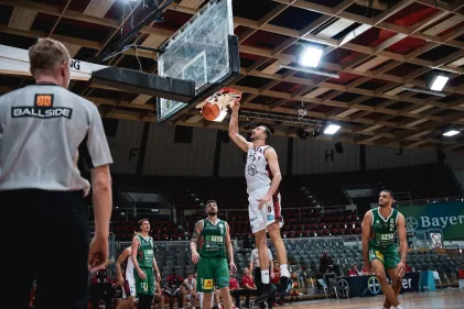 BAYER GIANTS Leverkusen gewinnen nach engagierter Leistung