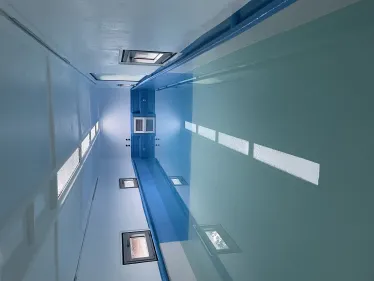 Schwimmcontainer "narwali" bietet Schwimmkurse in Leverkusen an